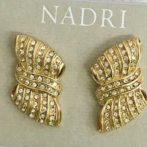 Stunning NWOT Nadri Earrings crystal bow earrings